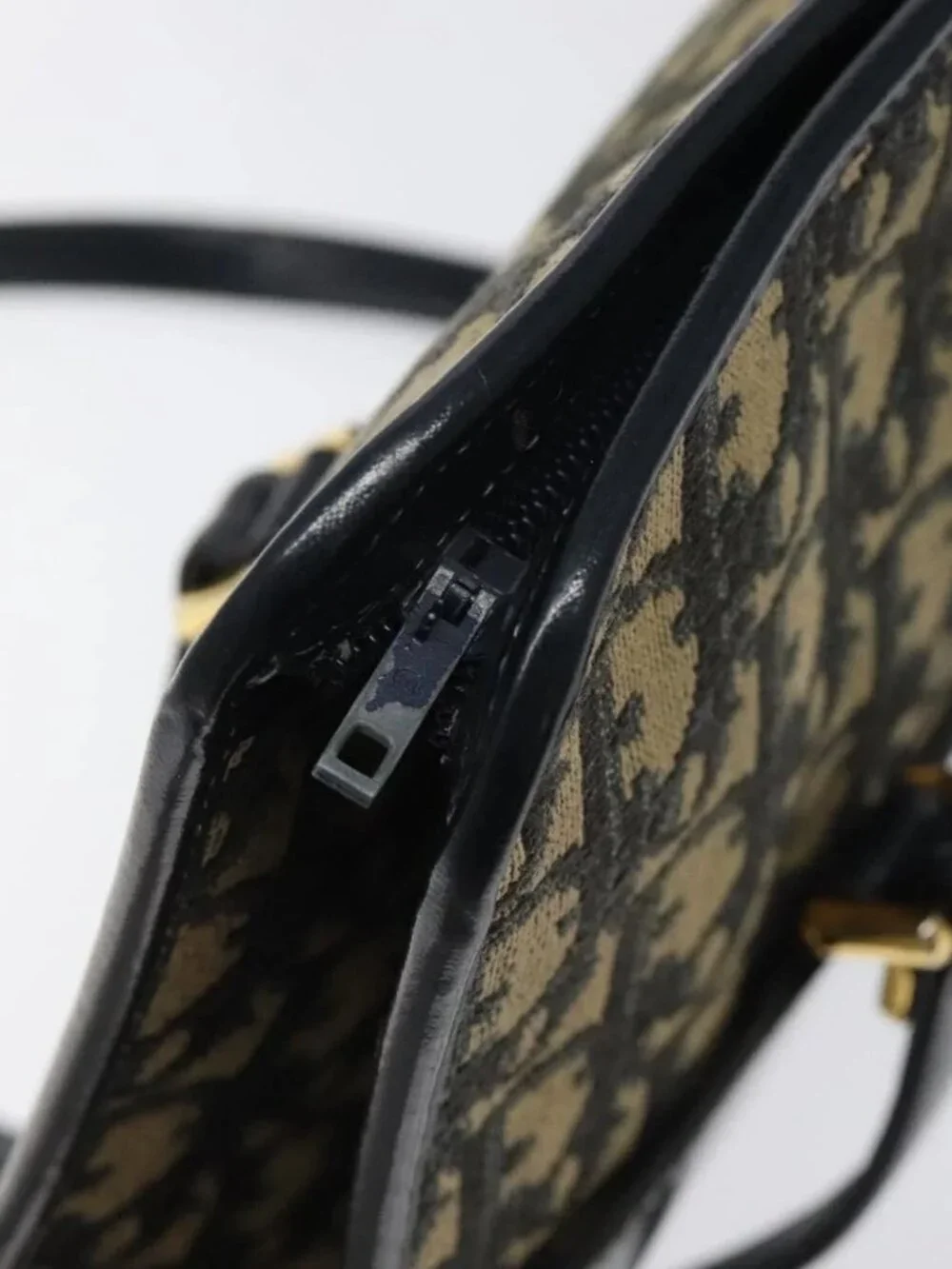 Christian Dior Trotter Canvas Hand Bag Navy Gold Auth MX415 - Picture 10 of 16